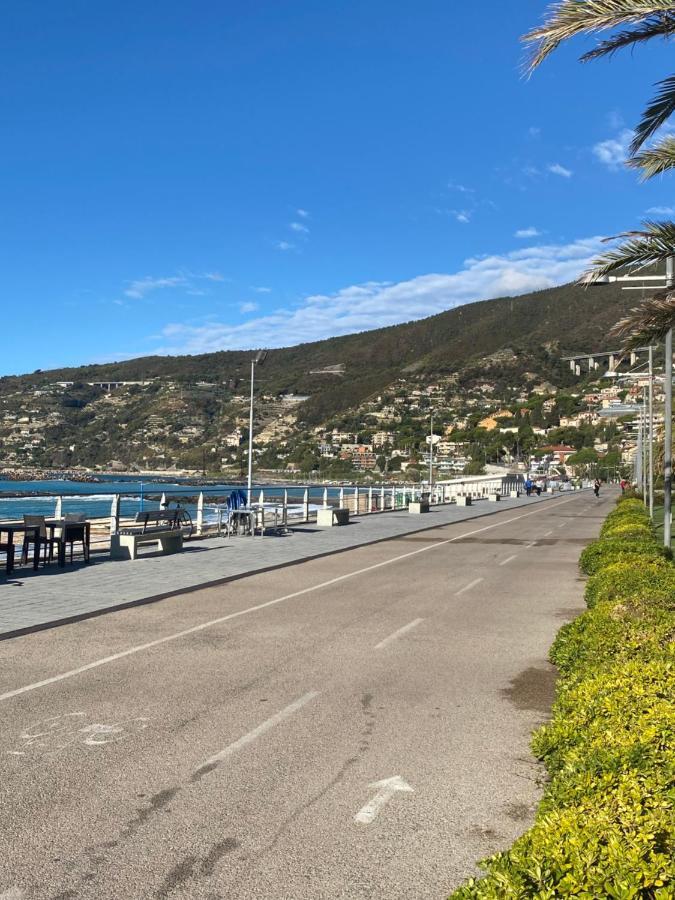 Casa Di Vavi Lejlighed Ospedaletti Eksteriør billede